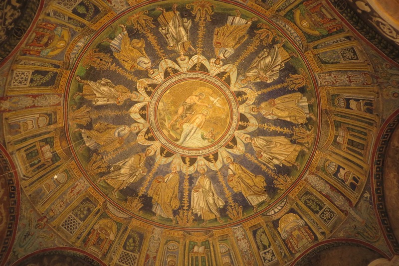 Ravenna, Orthodox Baptistery, Ceiling with mosaic of the baptism of Christ
