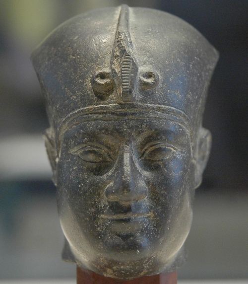 Nectanebo I (khepresh crown) (1)