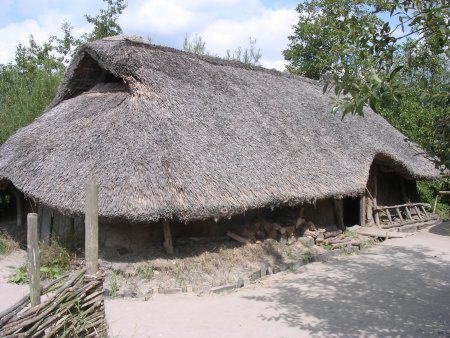 Ezinge, Reconstruction of a "terpen" farm (1)
