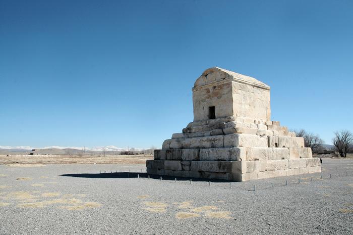 Psargadae, Tomb of Cyrus (1)