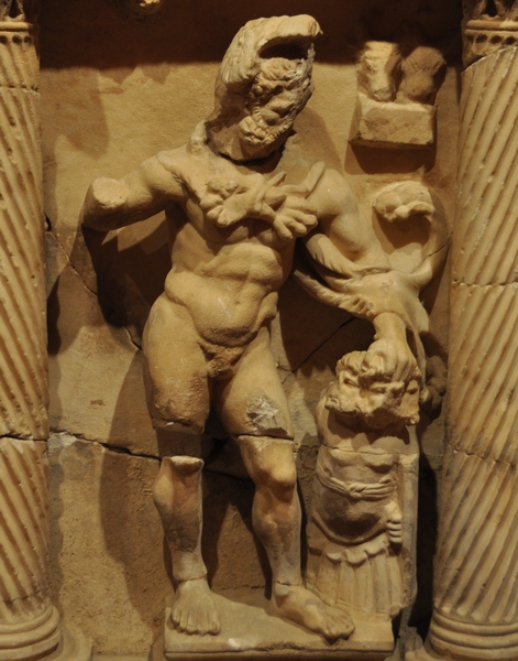 Perge, Heracles sarcophagi 10: Heracles and the Cattle of Geryon