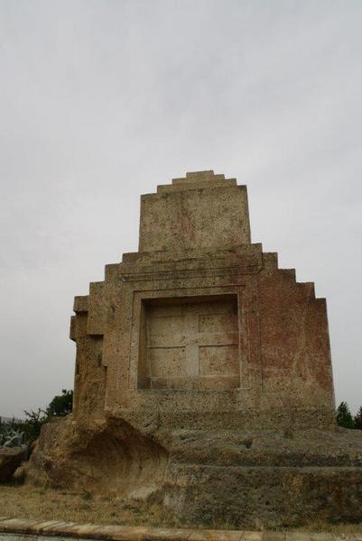 Phocaea, Rock tomb