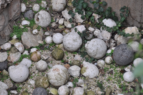 Jerusalem, Citadel, Catapult stones