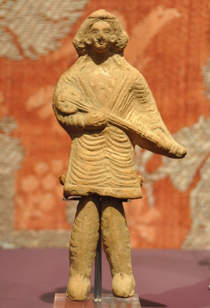 Parthian tanbur player