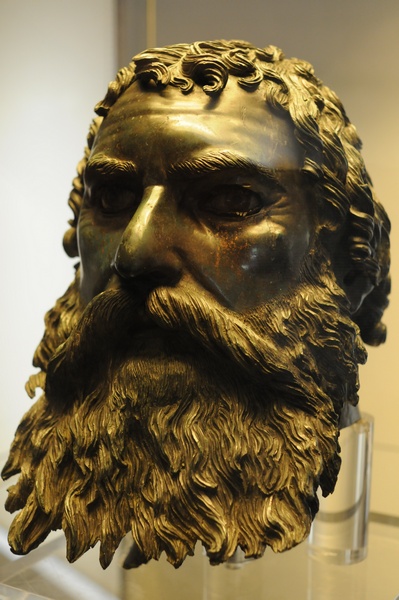 Golyamata Kosmatka, Bronze head of Seuthes III