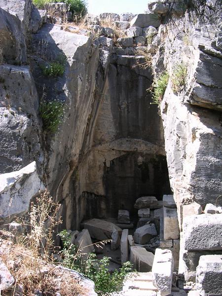 Belevi, Mausoleum, Chamber