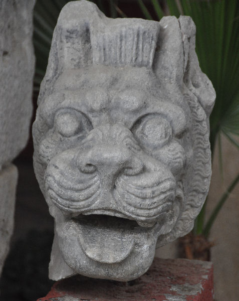 Belevi, Mausoleum, lion (2)