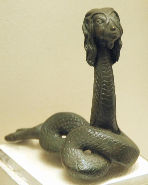 Glykon, Figurine