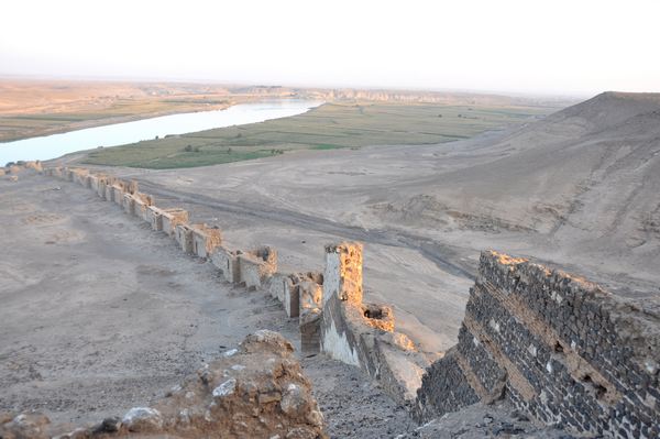 Zenobia, Southern Wall, from the summit