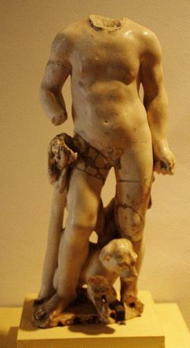 Narbo, Statue of a man (Hercules?)