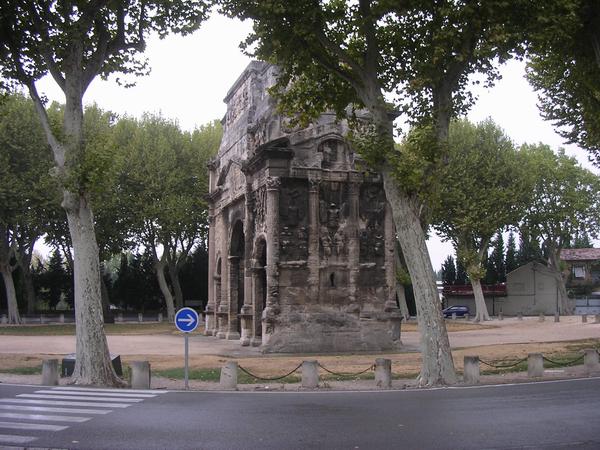 Orange, Arch from the east