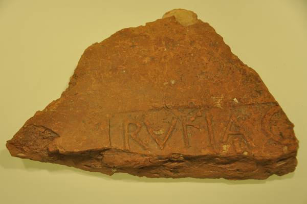 Bürgel, Tile with inscription "Rukiaci"