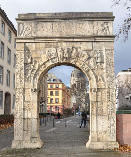 Mainz, Arch of Dativius Victor, Reconstruction (1)