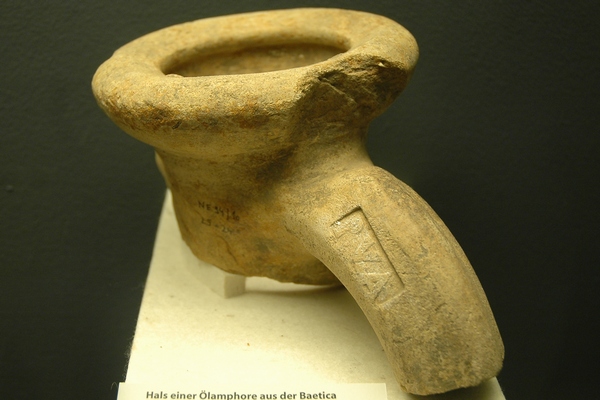 Neuss, Amphora handle
