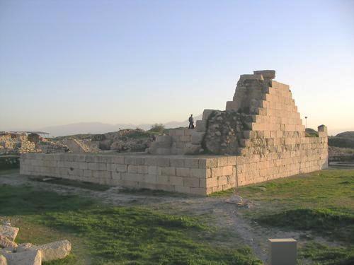 Bishapur, So-called Temple of Anahita, Upper level