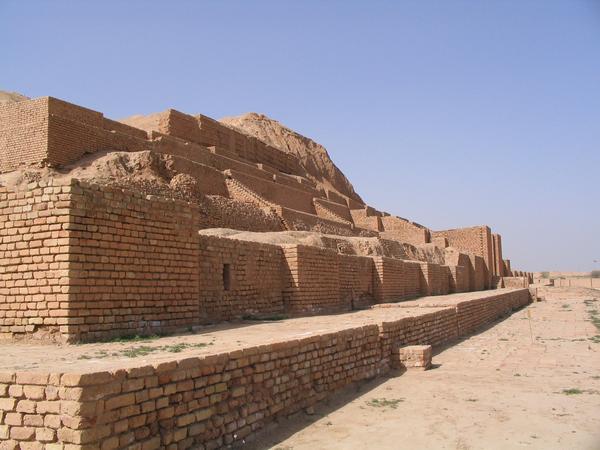 Choga Zanbil, Ziggurat, Northeastern side