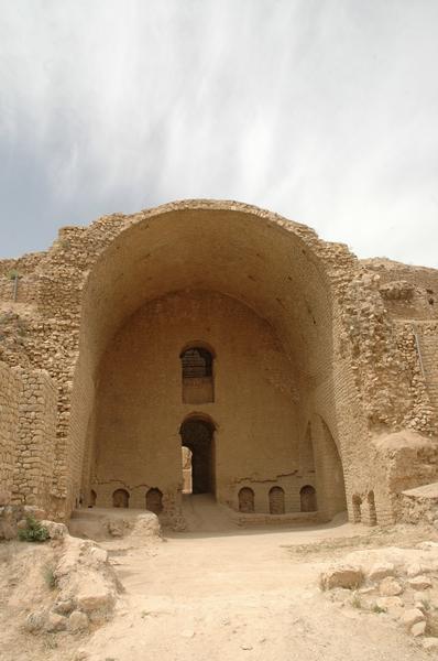 Firuzabad, Palace of Ardašir, Great iwan