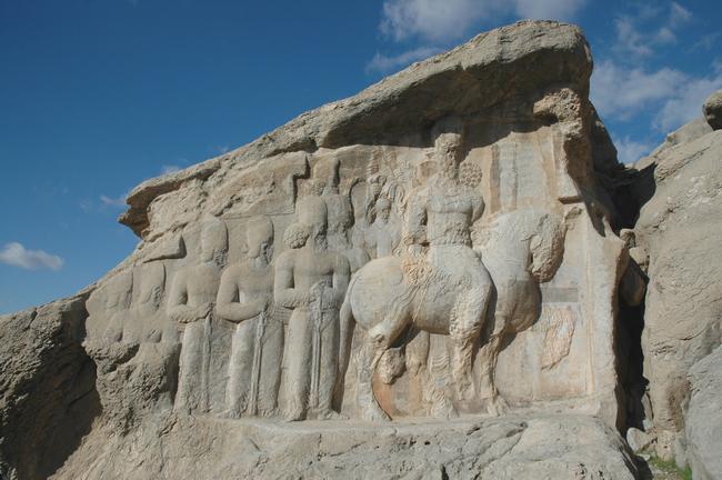 Naqš-e Rajab, Equestrian relief of Shapur I