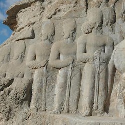 Ancient Relief of Shapur I With Noblemen Naqsh-i Rajab FG320 - thumbnail naqs e rajab shapur i 3 - Ancient Relief of Shapur I With Noblemen Naqsh-i Rajab FG320