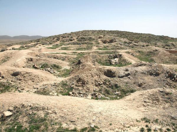 Pasargadae, Tall-e Takht, Rooms