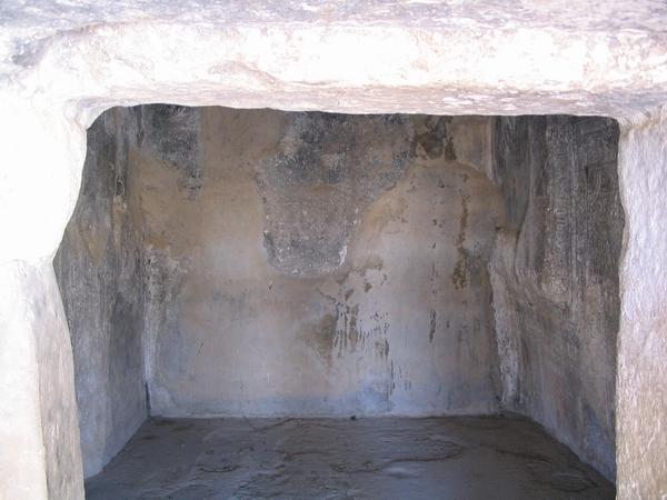 Pasargadae, Tomb of Cyrus, Chamber
