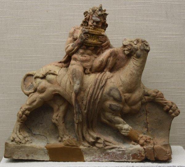 Zone, Figurine of a satyr on a panther
