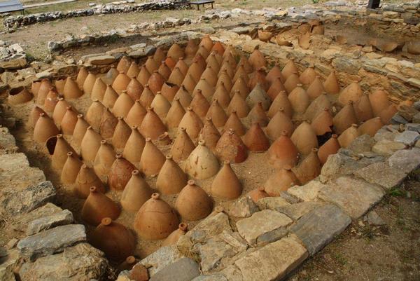 Zone, Amphoras