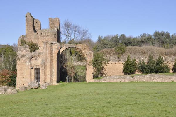 Rome, Circus of Maxentius, Northwestern entrance