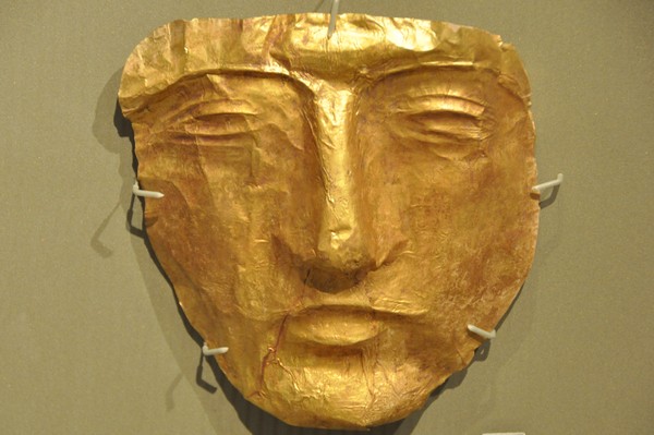 Baalbek, Gold mask