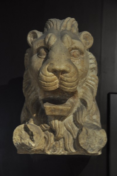 Baalbek, Temple of Jupiter, Lion