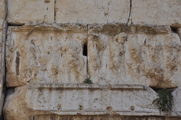 Baalbek, Temple of Bacchus, Pronaos, Fries