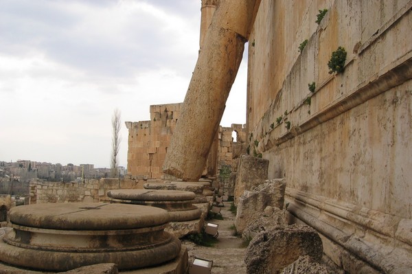 Baalbek, Temple of Bacchus, Exterior, Column