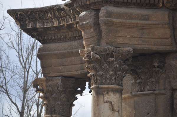 Baalbek, Temple of Venus, Capitals