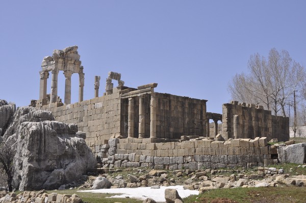 Faqra, Temple of Adonis, General view