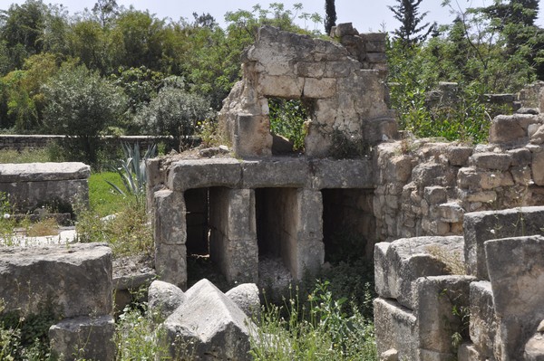 Tyre, Al-Bass Cemetery, tombs