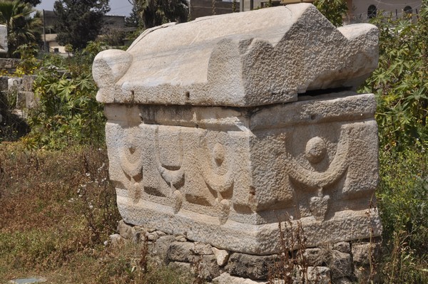 Tyre, Al-Bass Cemetery, sarcophagus (4)
