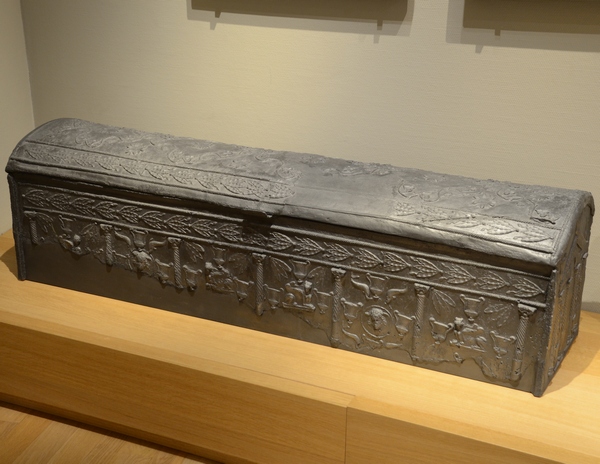 Tyre, Lead sarcophagus