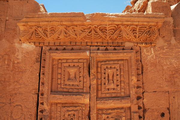 Ghirza, Mausoleum North B, false door