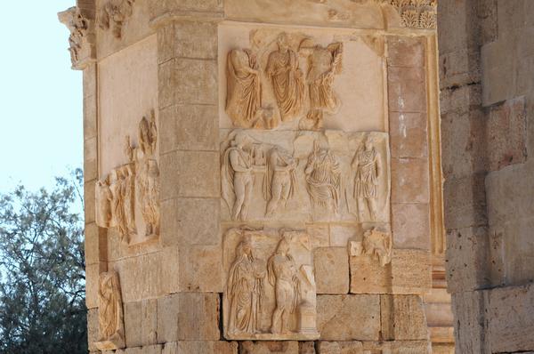 Lepcis, Arch of Septimius Severus, inside, pier decoration
