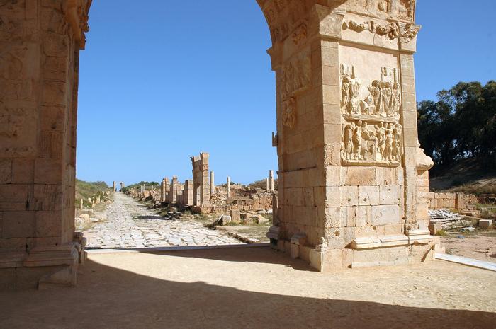 Lepcis, Arch of Septimius Severus, inner decoration NW (1)