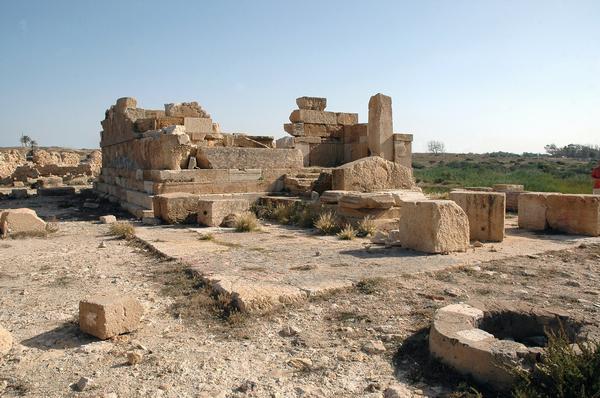 Lepcis Magna, Port, temple
