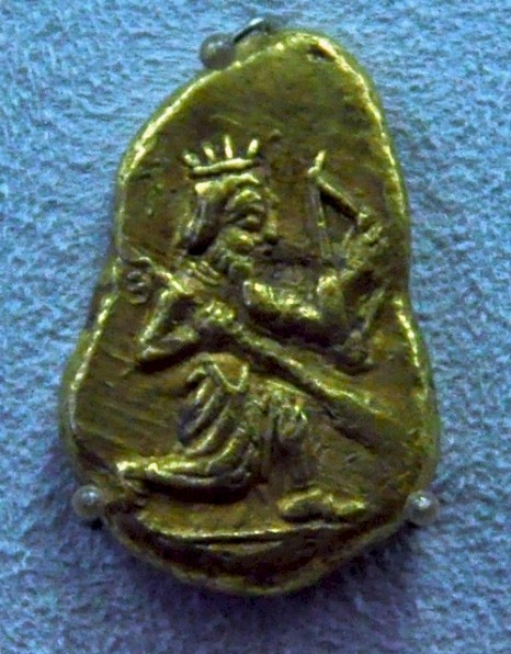 A Persian gold piece (daric)