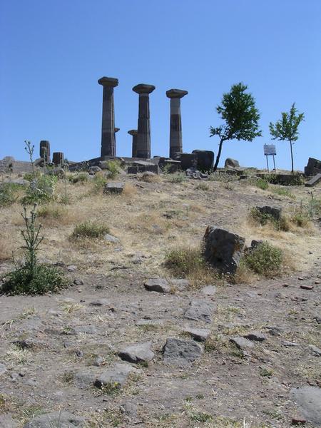 Assos, Road to the acropolis