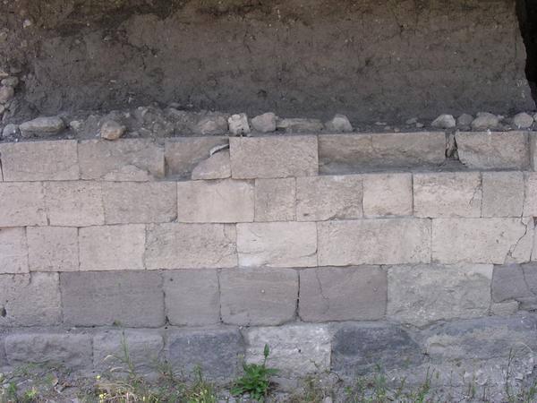 Dascylium, Acropolis, wall