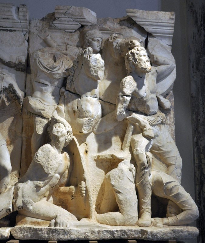 Ephesus, Parthian Monument, Battle scene