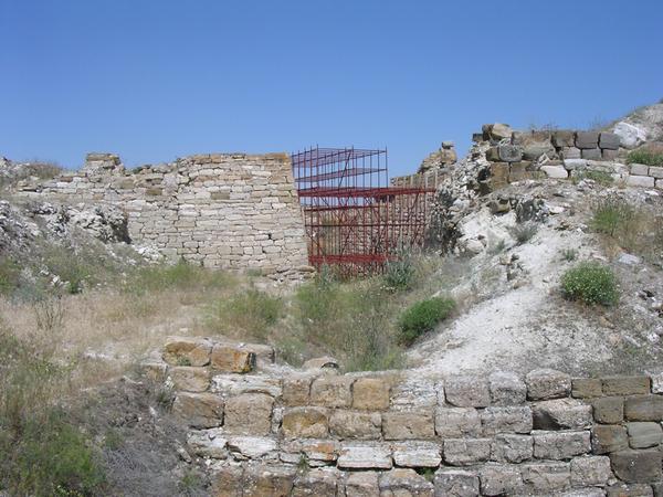 Gordium, Citadel, Gate