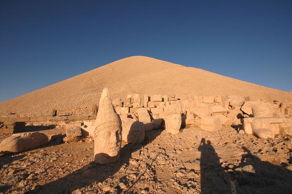 Nemrud Daği, Western terrace, Sunset