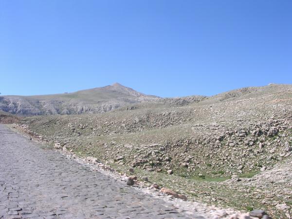 Road to Nemrud Daği (1)
