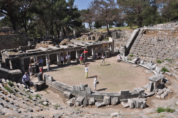 Priene, Theater