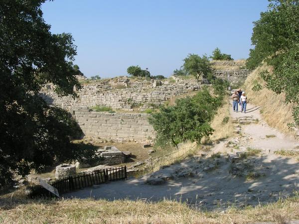 Troy VIII, Southwestern wall